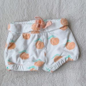 Monica + Andy Peach print shorts 🍑